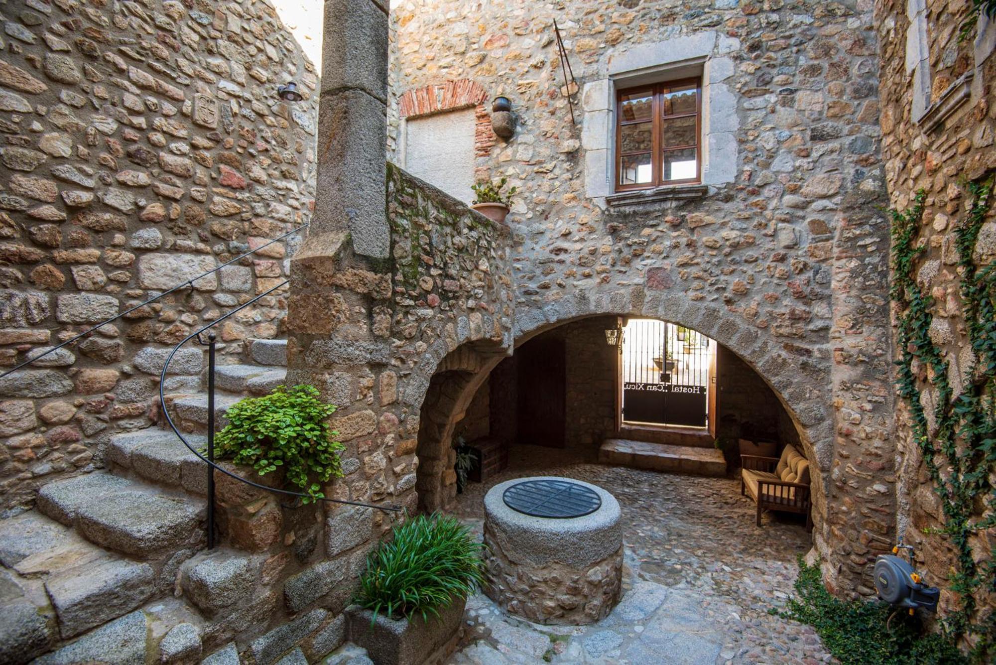 Hostal Can Xicu Capmany المظهر الخارجي الصورة